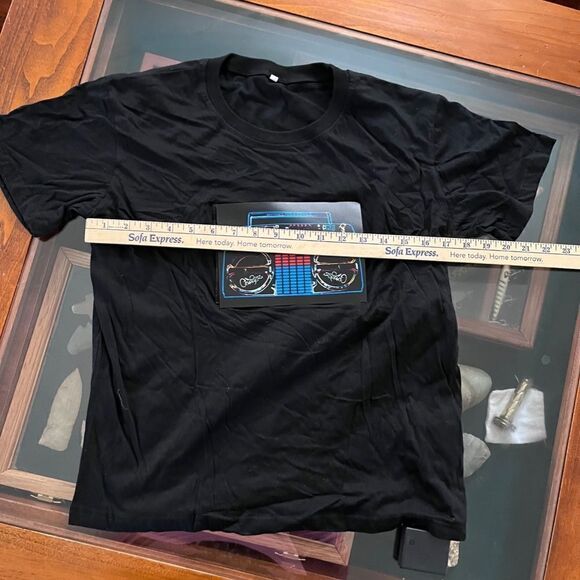 NEW UNISEX Sound Activated LED T-Shirt Light Up Flashing T-Shirt CASH MEDIUM - Picture 11 of 12